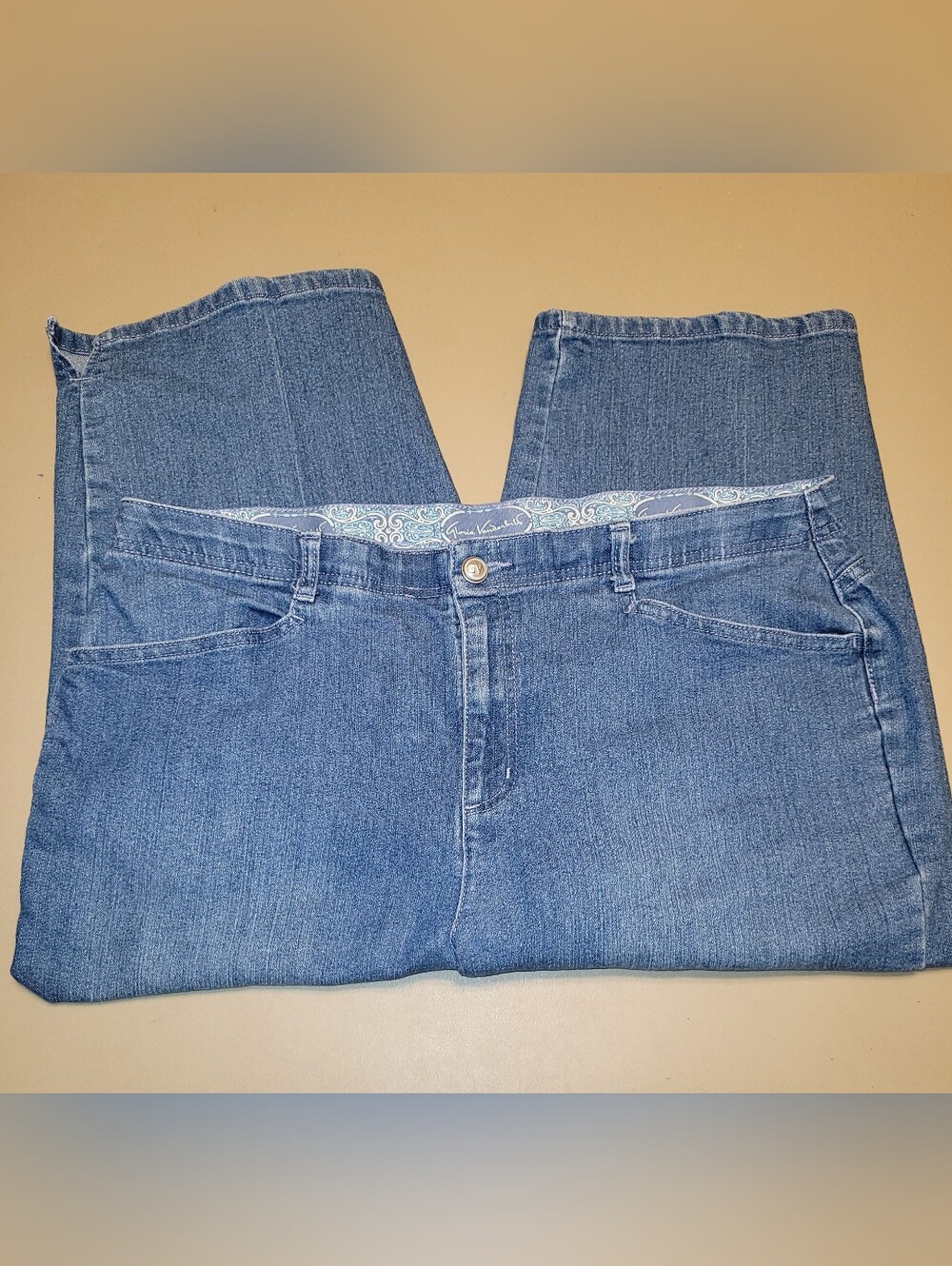 Gloria Vanderbilt Blue Denim Capris